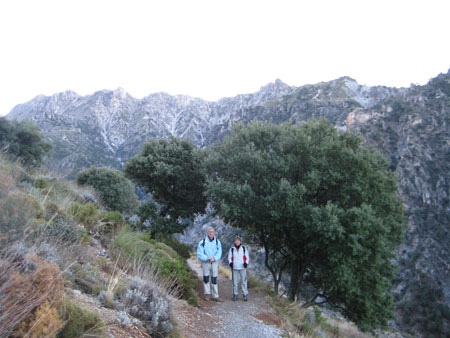 Al comienzo del sendero - Los Alayos