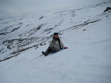 Bajada con abundante nieve. Aldeire.