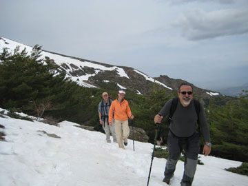 Nieve que encontramos en el camino.Ascenso a la Morra.