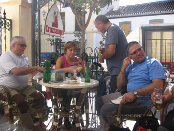 Parada para reponer fuerzas. Moclín